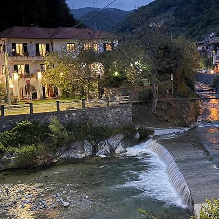 Appartamento In Villa A 5 Km Dal Mare Albisola Superiore Ngoại thất bức ảnh